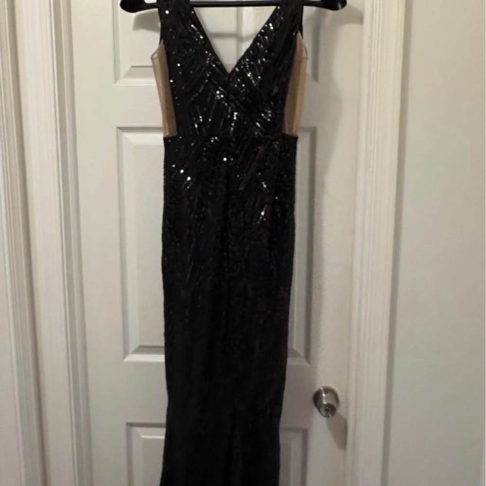 Elegant Black Sequin Evening Dress